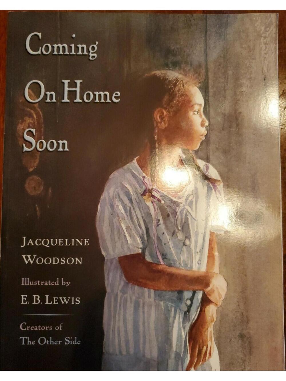 Coming on Home Soon by Jacqueline Woodson Paperback Book RL 2.9